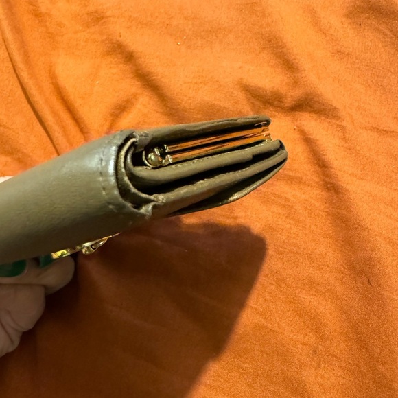 Givenchy compact wallet - Picture 8 of 9